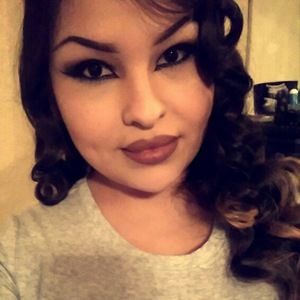 Meet your Posher, Juana